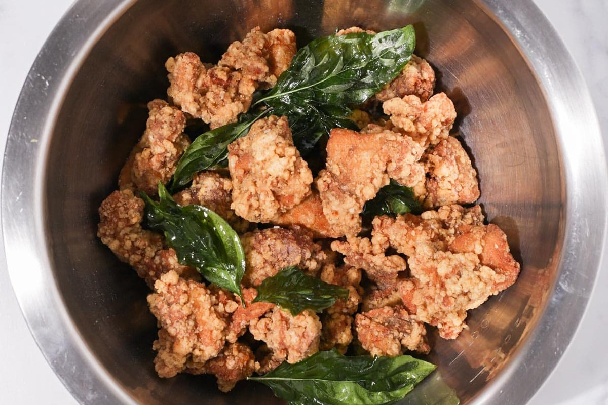 fried-chicken-with-tapioca-granules